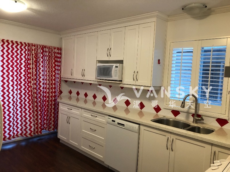 230110155501_Kitchen 2.jpg